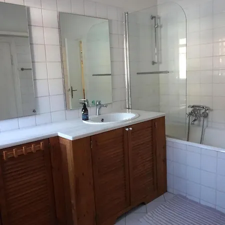 Gemuetliche Kuenstlerwohnung Mit Grosser Dachterrasse