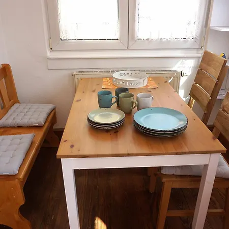 Апартаменты Gemuetliche Kuenstlerwohnung Mit Grosser Dachterrasse